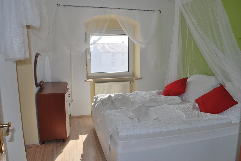 Apartments Maria Poreč Kamer foto