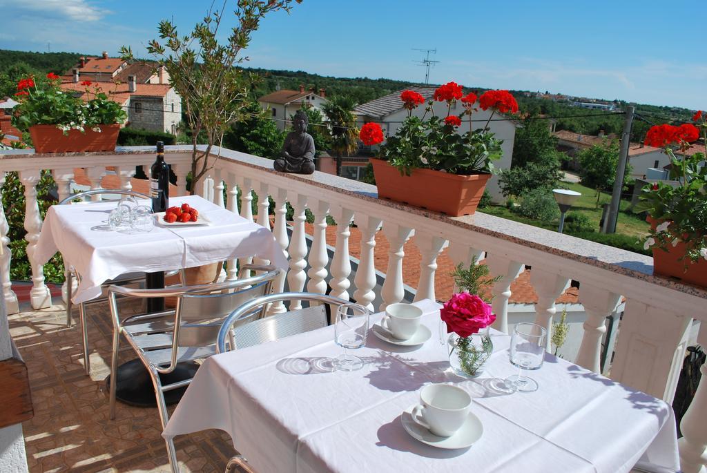 Apartments Maria Poreč Buitenkant foto